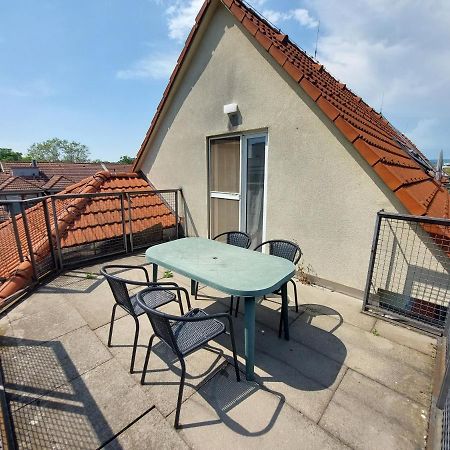 Utulny Apartman V Bratislava 4 Eksteriør billede